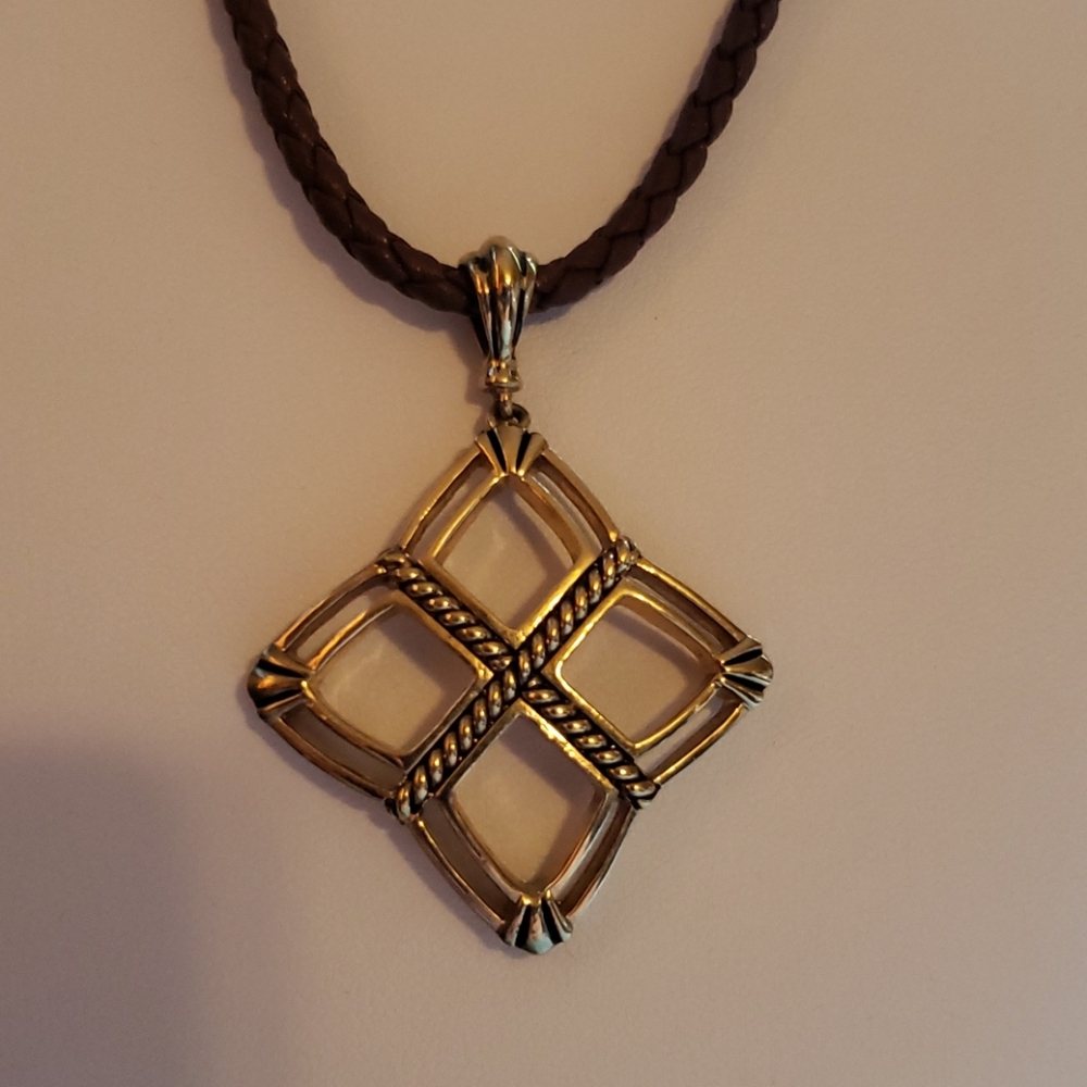 Lia Sophia necklace - Picture 2 of 2